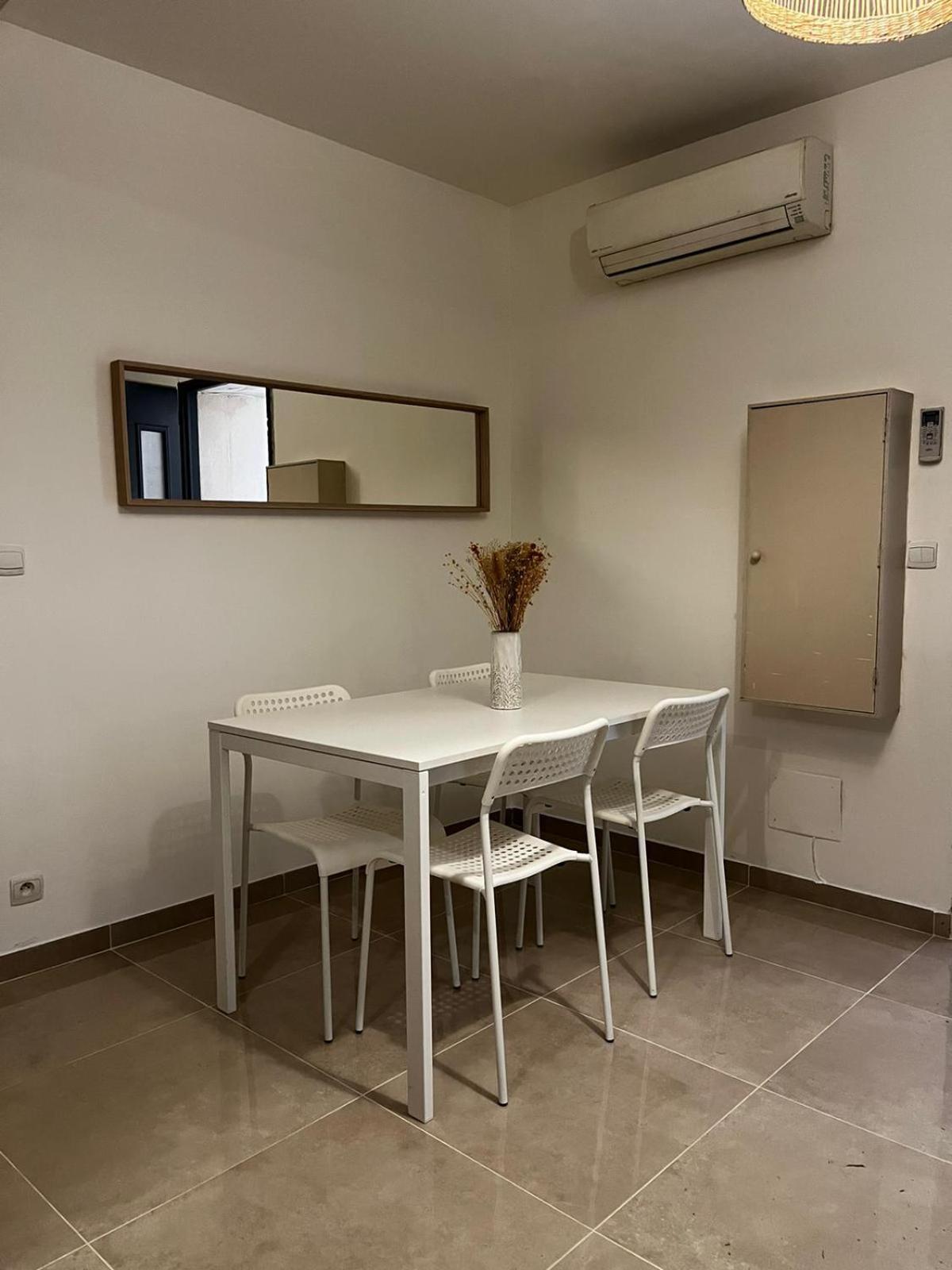 נים Appartement Des Carmes מראה חיצוני תמונה