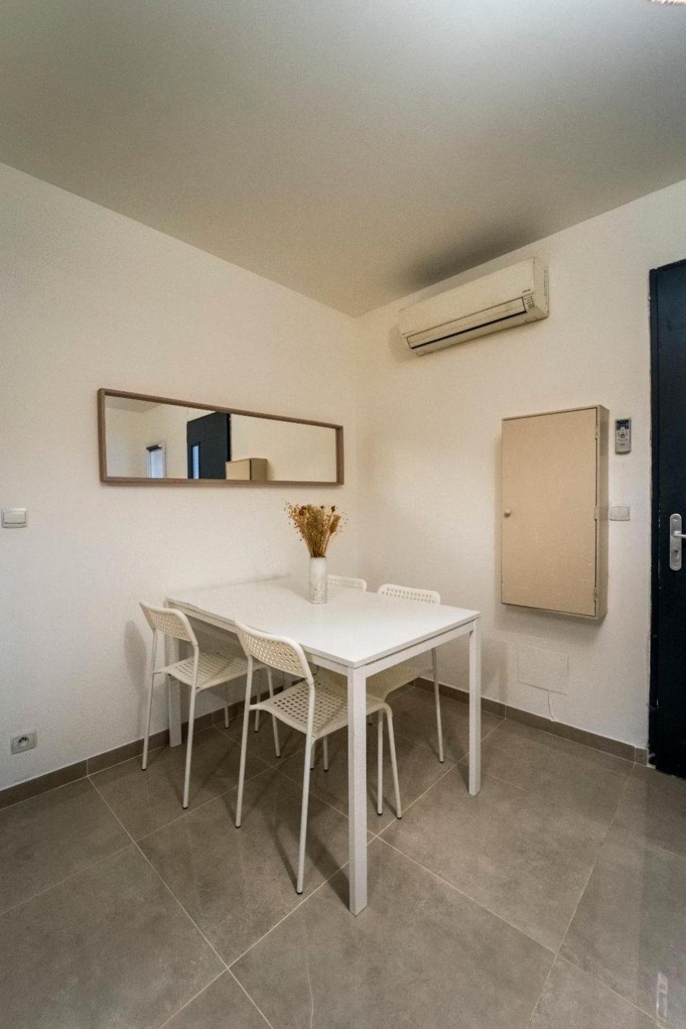 נים Appartement Des Carmes מראה חיצוני תמונה